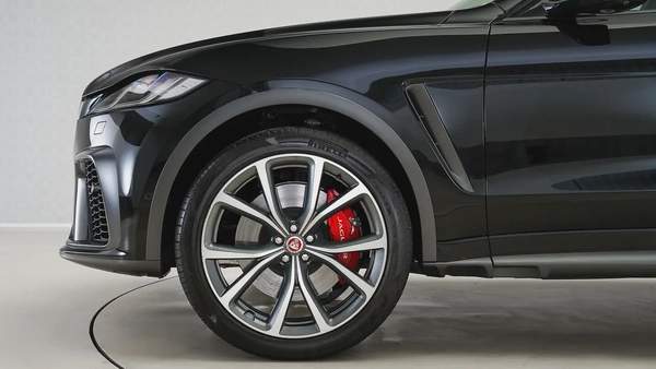 Special Offer | AED 4,423 PM | Super Low KM, Warranty, Service Oct 2028 | F Pace P550 SVR