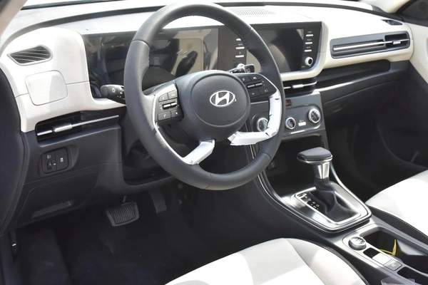 CRETA 1.5 GCC 2026 | SILVER