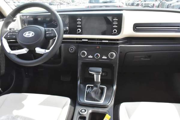 CRETA 1.5 GCC 2026 | SILVER