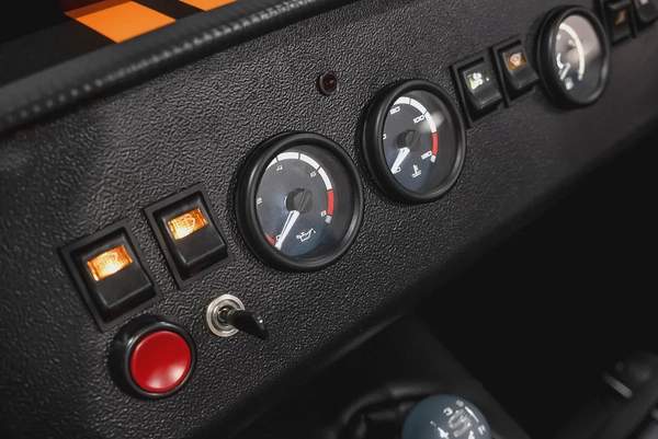 CASH ONLY: 239,000 AED | 2025 Caterham 360S / Perfect Entry-Level Caterham / Caterham Warranty