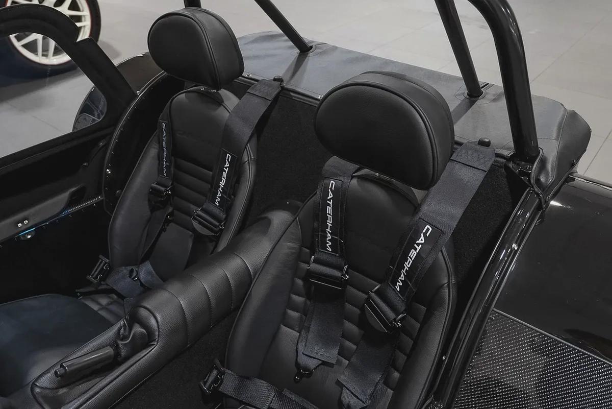 CASH ONLY: 239,000 AED | 2025 Caterham 360S / Perfect Entry-Level Caterham / Caterham Warranty-13-13