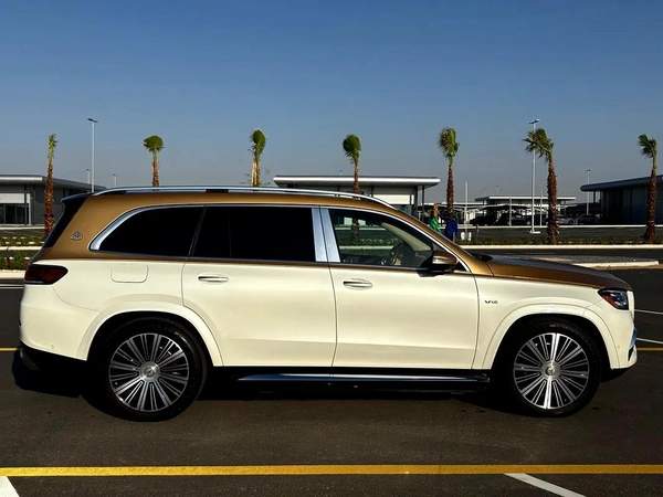 2023 Mercedes-Maybach GLS 600 | Clean Title | Low Km