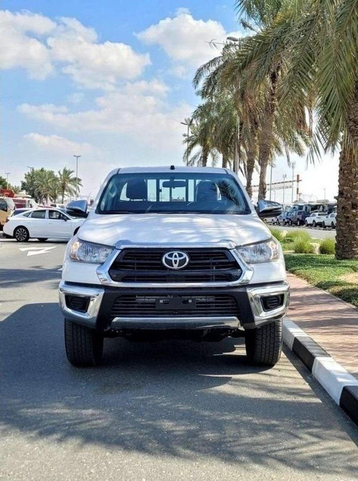 Toyota Hilux Toyota Hilux 2.7L Petrol Automatic Mid Option 2025-3-3