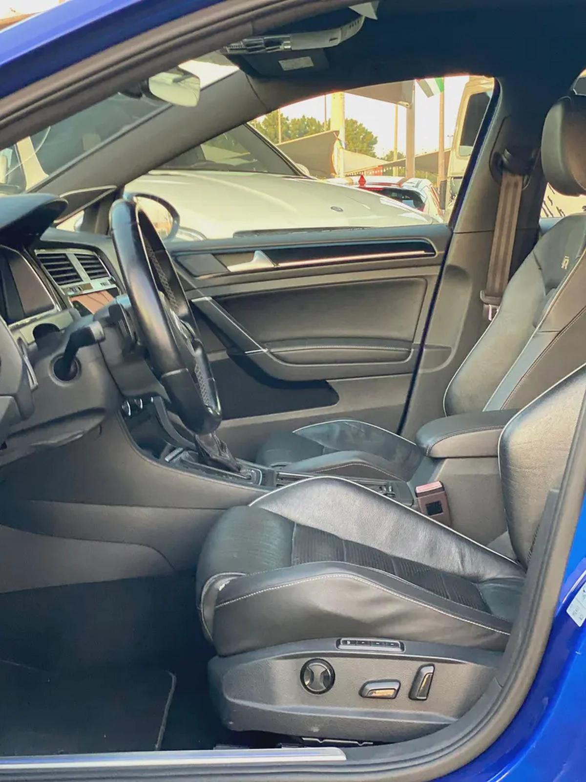 (2018)//GOLF-R//GCC//FULL OPTION//-13-13