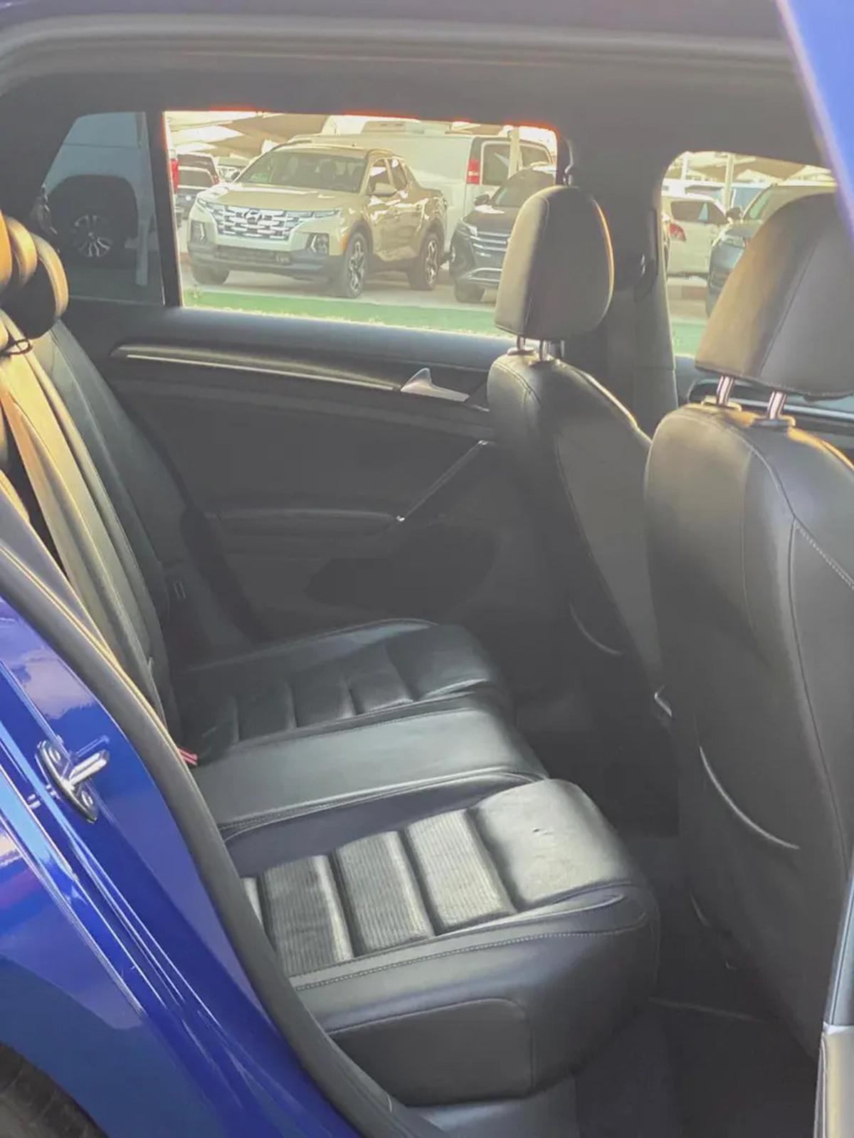 (2018)//GOLF-R//GCC//FULL OPTION//-15-15