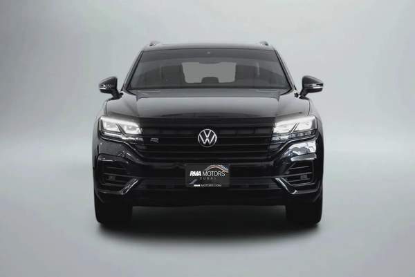 2023 Volkswagen Touareg R-Line - GCC Specs - Like New!