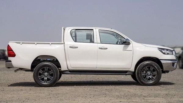 Toyota Hilux Toyota Hilux 2.7L petrol A/T MY24