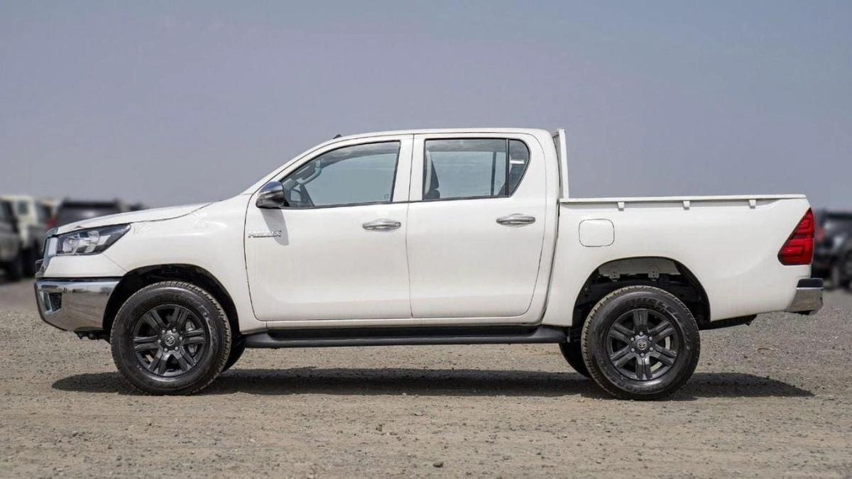 Toyota Hilux Toyota Hilux 2.7L petrol A/T MY24-4-4