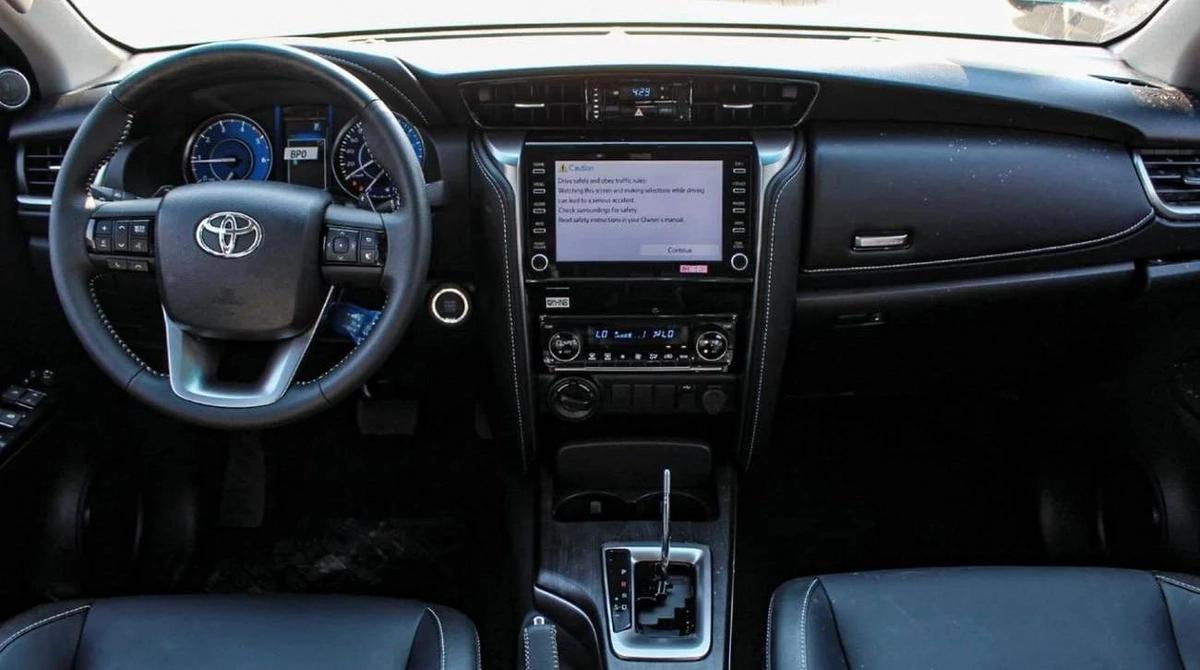 Toyota Fortuner VX 2.8L DIESEL 2024-18-18