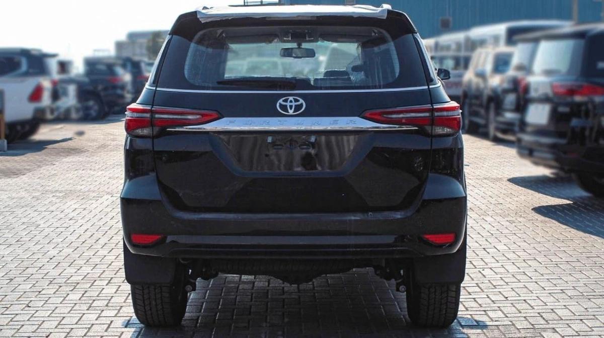 Toyota Fortuner VX 2.8L DIESEL 2024-9-9