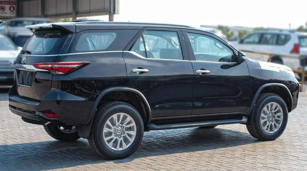 Toyota Fortuner VX 2.8L DIESEL 2024