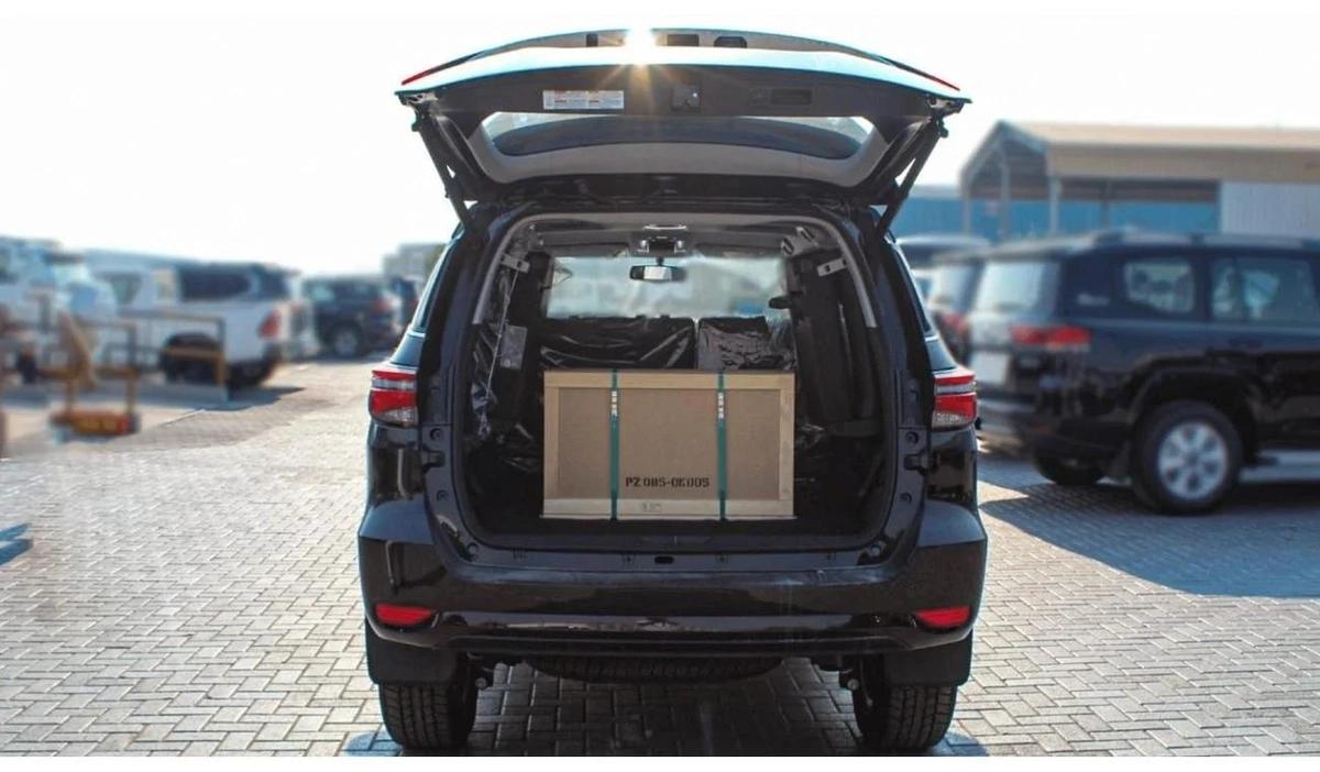 Toyota Fortuner VX 2.8L DIESEL 2024-10-10