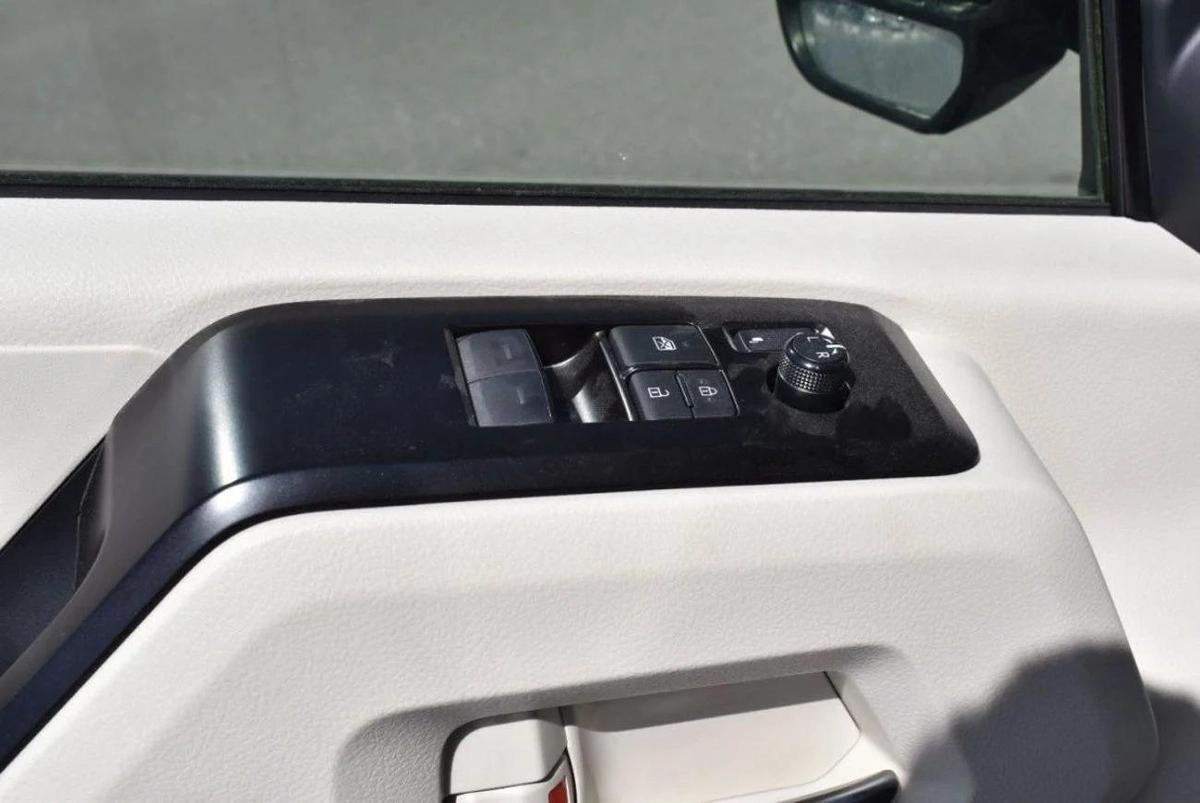 Toyota Hiace 3.5L 14 SETER-4-4