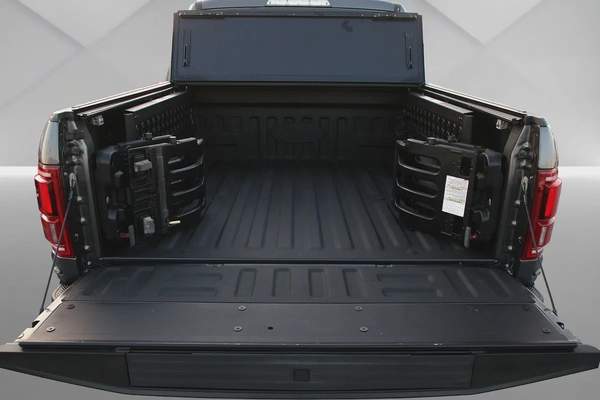 FORD RAPTOR 2020 - GCC - FULLY LOADED - AMAZING CONDITION