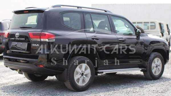 Toyota Land Cruiser GXR 4.0L TOYOTA LAND CRUISER LC300 GXR 4.0P AT MY2025 – BLACK