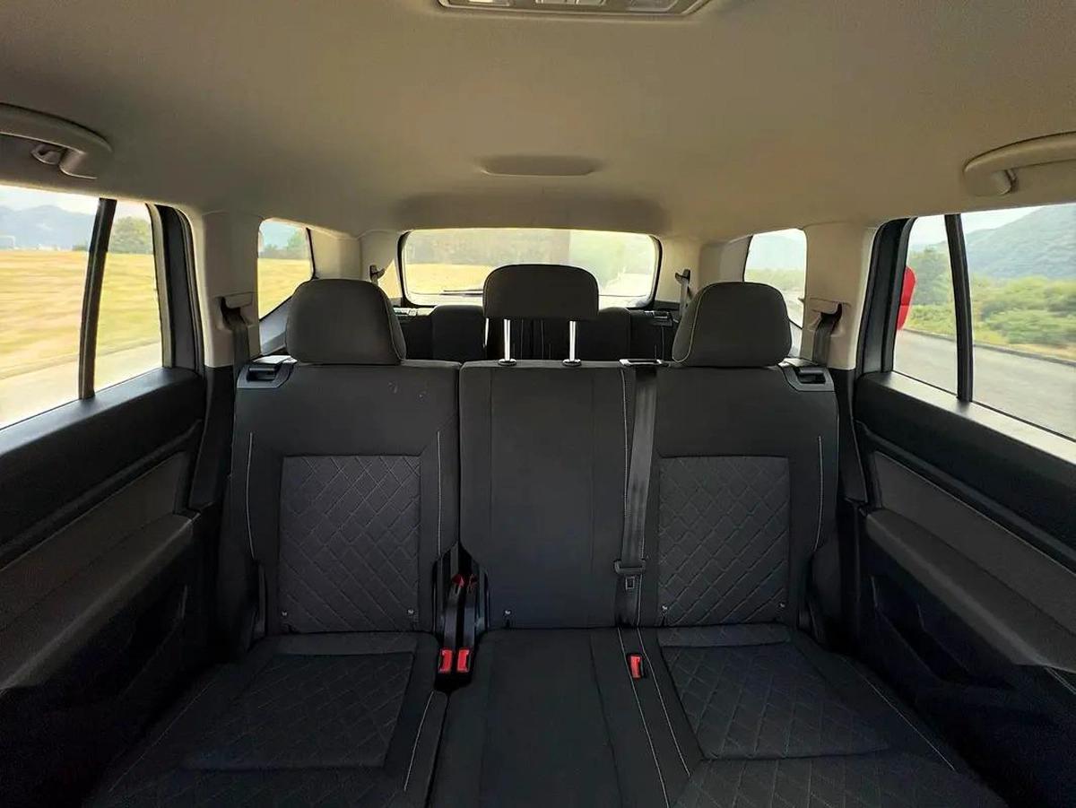 AED 1,220 P.M | 0% DOWN PAYMENT | VW TERAMONT 3.6L V6 | 2022 | GCC SPECS-15-15