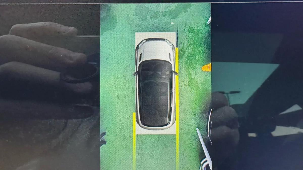 Evoque RDynamic model 2020 gcc original paint آيفوك ار ديناميك موديل ٢٠٢٠ خليجية صبغ وكالة-17-17