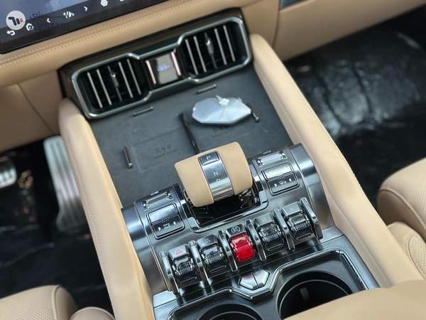 BYD Leopard 8 Flagship