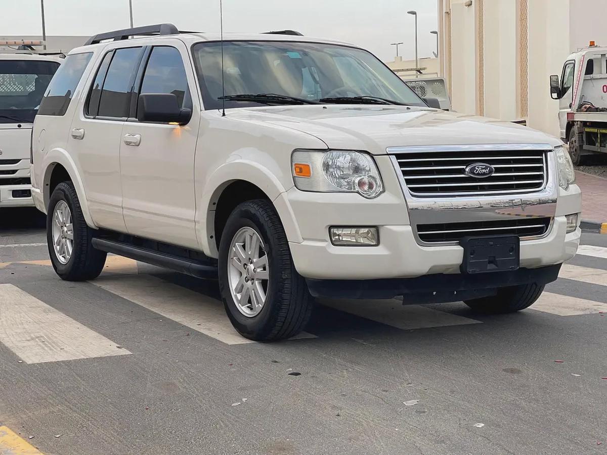 Ford Explorer XLT 2010 - GCC first owner-4-4