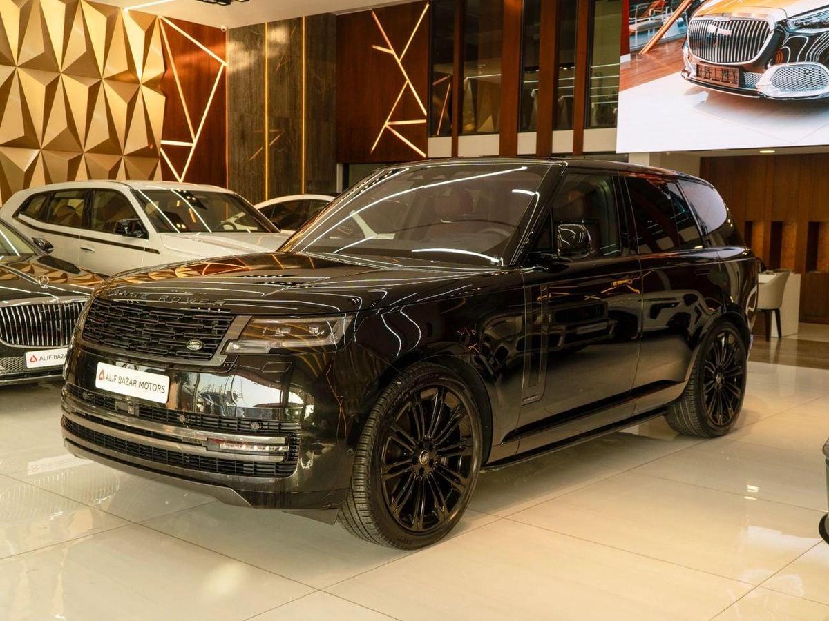 Land Rover Range Rover Autobiography P530 4.4L 2023 Range Rover Vogue Autobiography | Black Exterior | Maroon Interior | Lu-1-1