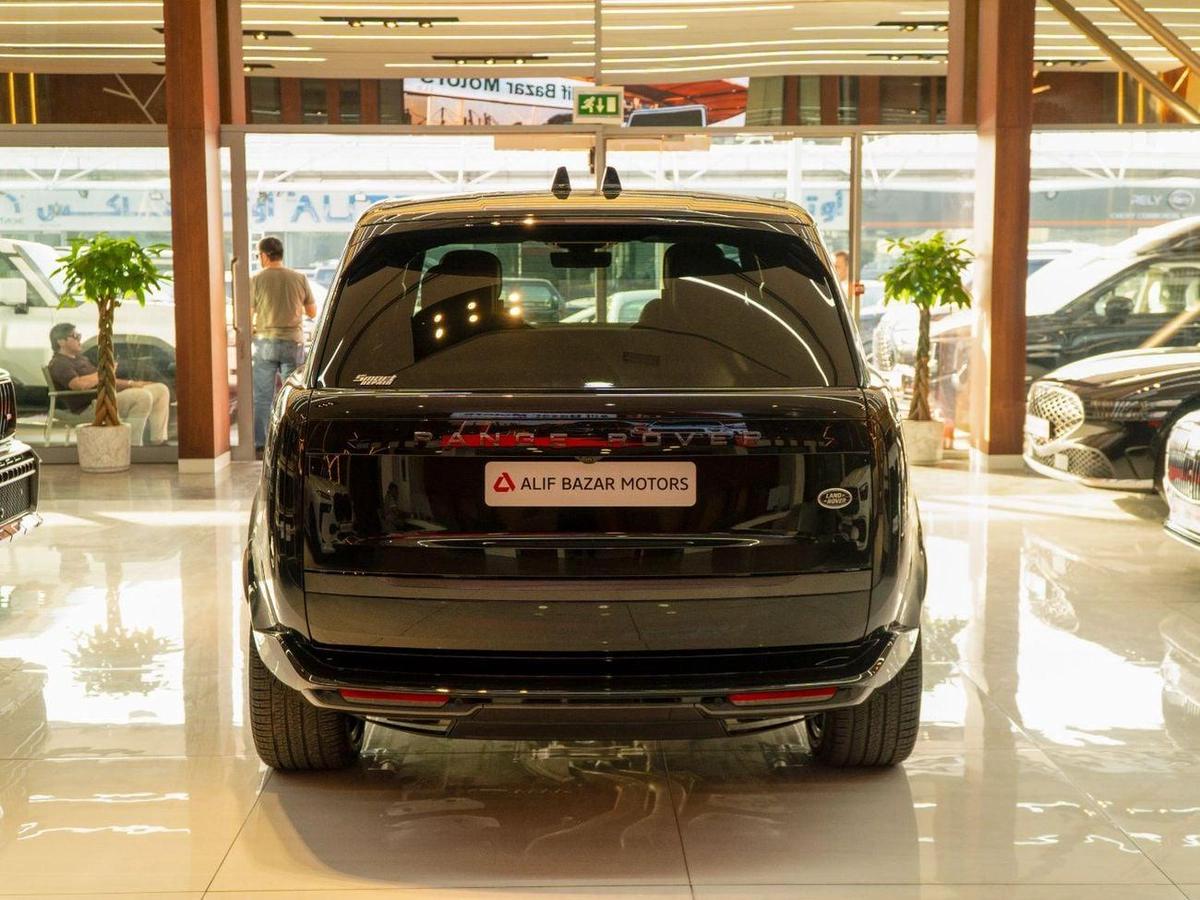 Land Rover Range Rover Autobiography P530 4.4L 2023 Range Rover Vogue Autobiography | Black Exterior | Maroon Interior | Lu-4-4