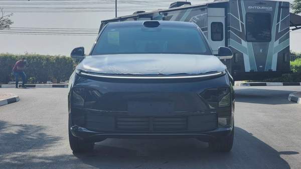 Li Auto L6 (Black)