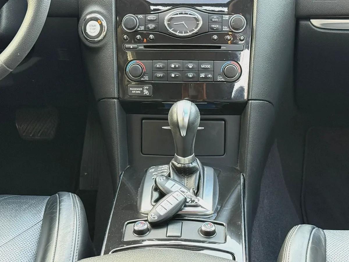 Infiniti QX70 - 2018 Gulf Specs, Full Option, Accident-Free-13-13