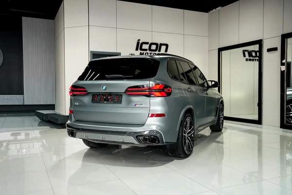 BMW X5 M60i 2025 GCC Specs - Brand New!