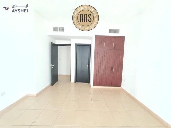 In prime location Chiller free huge 1bhk with all amenities
