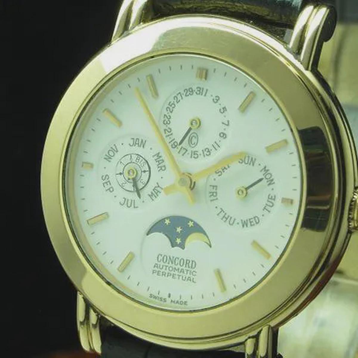 Concord | Automatic Perpetual with Moonphase Yellow Gold Case and Leather Strap |Used (Very good) | Year of production 2009 (Approximation) | No original box | No original papers-3-3