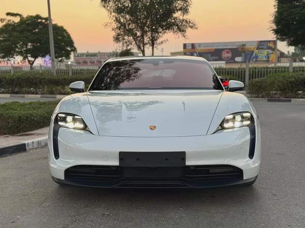 **2023**BRAND NEW GCC SPEC UNDER WARRANTY
