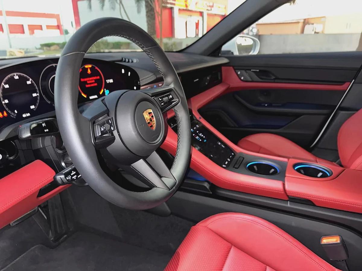 **2023**BRAND NEW GCC SPEC UNDER WARRANTY-8-8