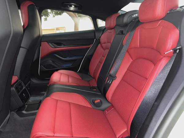 **2023**BRAND NEW GCC SPEC UNDER WARRANTY