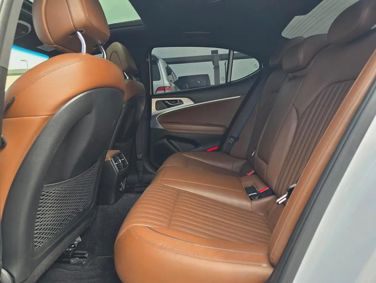 جينيسيس G70 مواصفات خليجية 2019 فل اوبشن بحالة جيدة-9-9