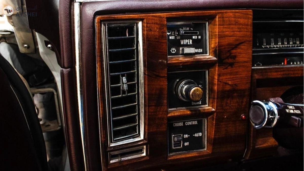 Cadillac Brougham 5.0 L-8-8