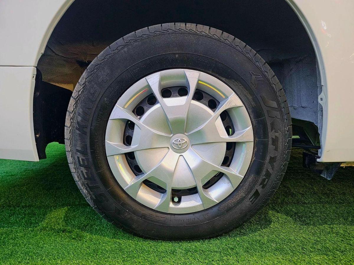 Toyota Hiace HIACE PASSENGER / PETROL MANUAL / 3.5 V6 / HIGH ROOF-6-6