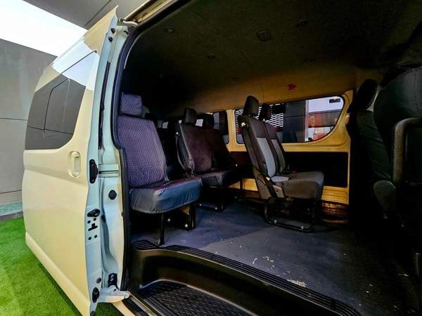 Toyota Hiace HIACE PASSENGER / PETROL MANUAL / 3.5 V6 / HIGH ROOF