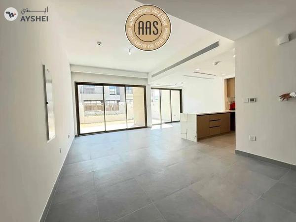 Brand New Ready To Move 3Bed Townhouse Villa For Rent in Villanova