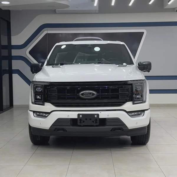 2023 Ford F-150 Platinum 3.5L V6