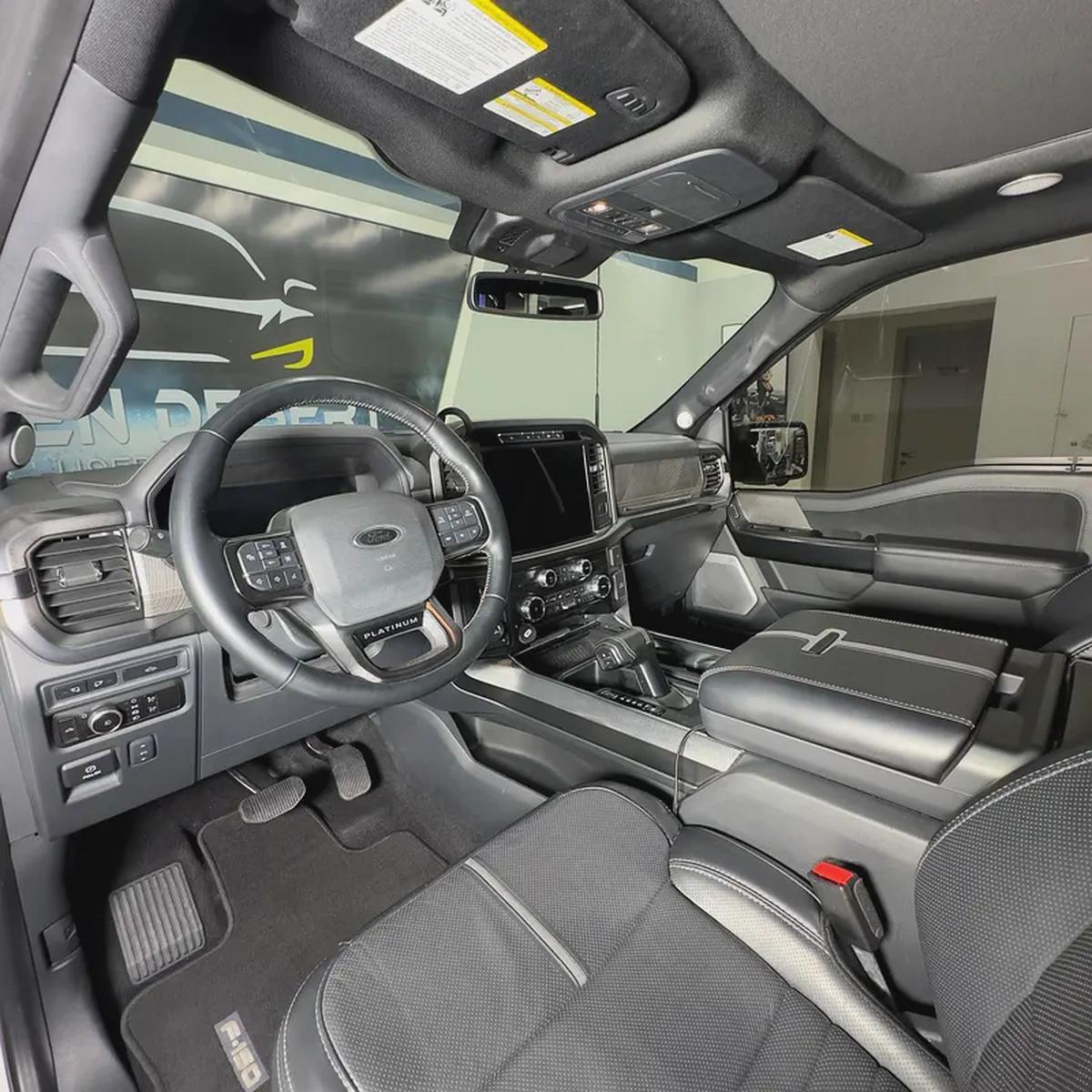 2023 Ford F-150 Platinum 3.5L V6-7-7