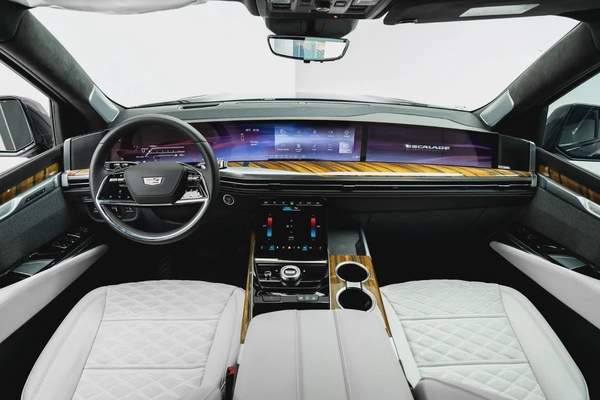 2025 CADILLAC ESCALADE 600 PLATINUM SPORT | GCC MAIN DEALER WARRANTY AND SERVICE| AKG PREMIUM AUDIO