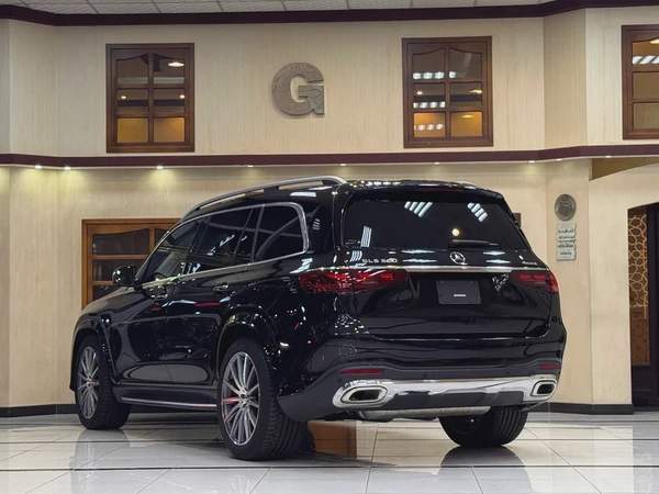 GLS 580 / 6,100 Km / 3 YEARS WARRANTY / FULL OPTION