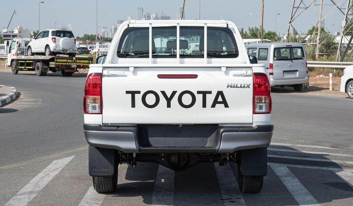 Toyota Hilux Toyota hilux 2.4L DIESEL basic option MY2025-5-5