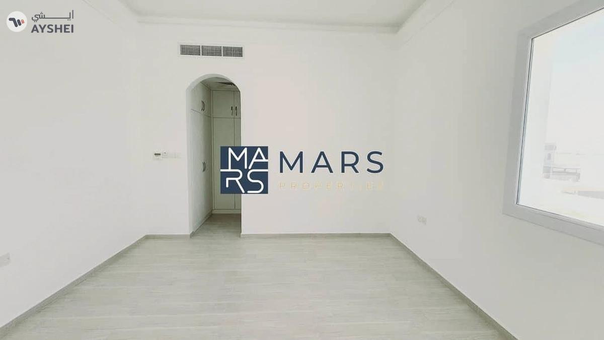 ๐ Discover Luxury Living in Al Tai with This Stunning 5-Bedroom Villa for Rent-18-18