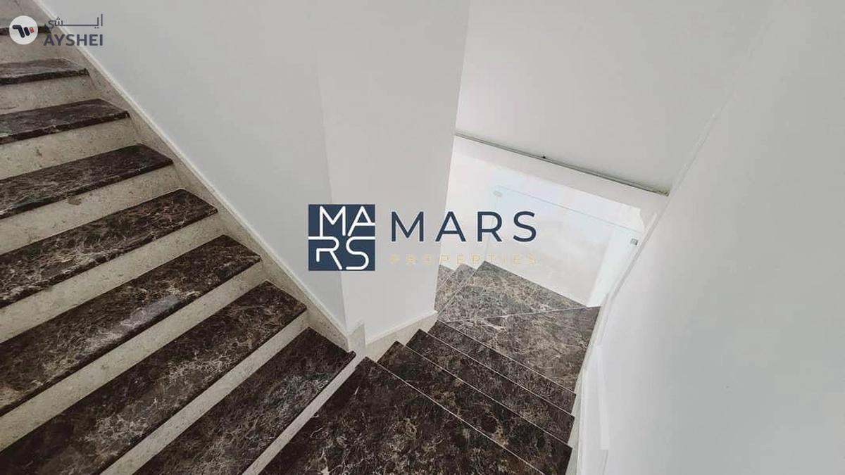 ๐ Discover Luxury Living in Al Tai with This Stunning 5-Bedroom Villa for Rent-8-8