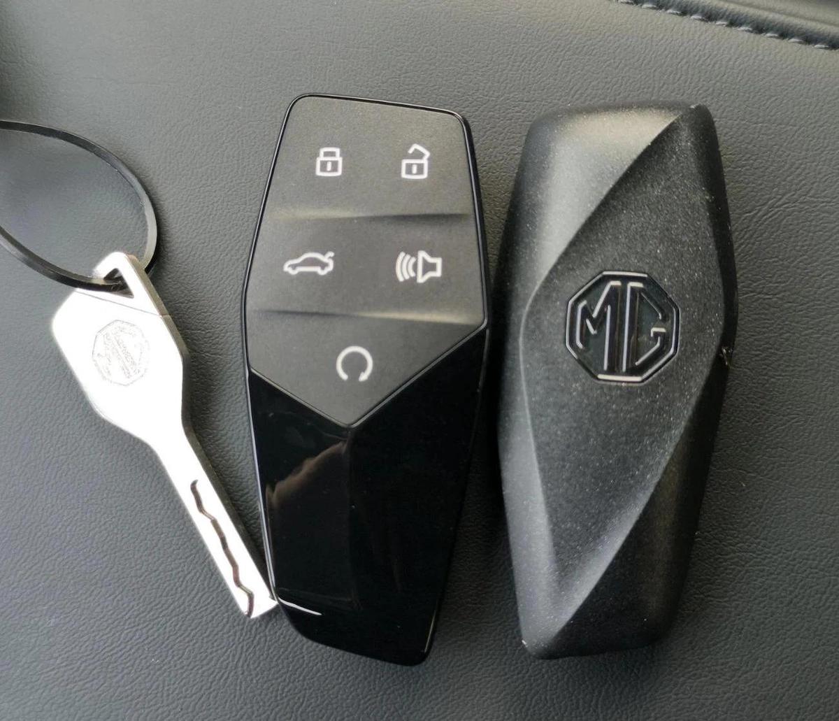 MG One 1.5 LUX 1.5 TURBO-14-14