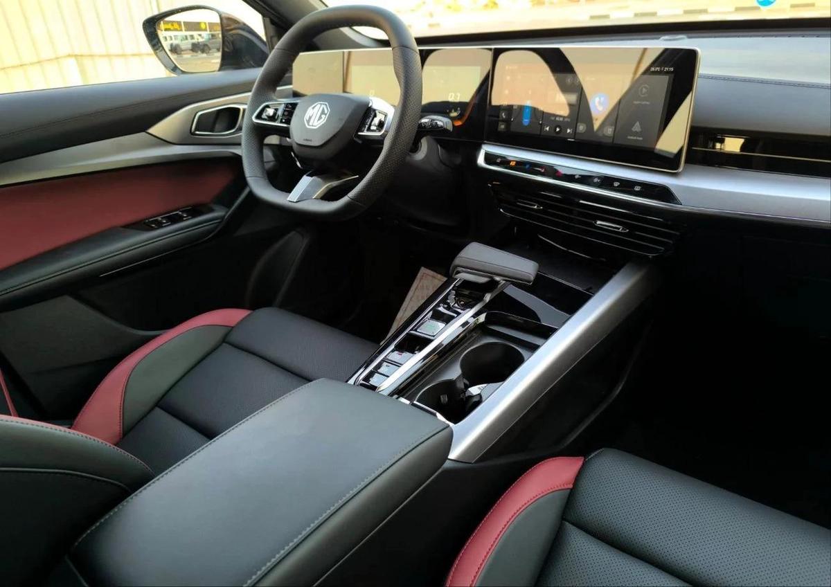 MG One 1.5 LUX 1.5 TURBO-2-2