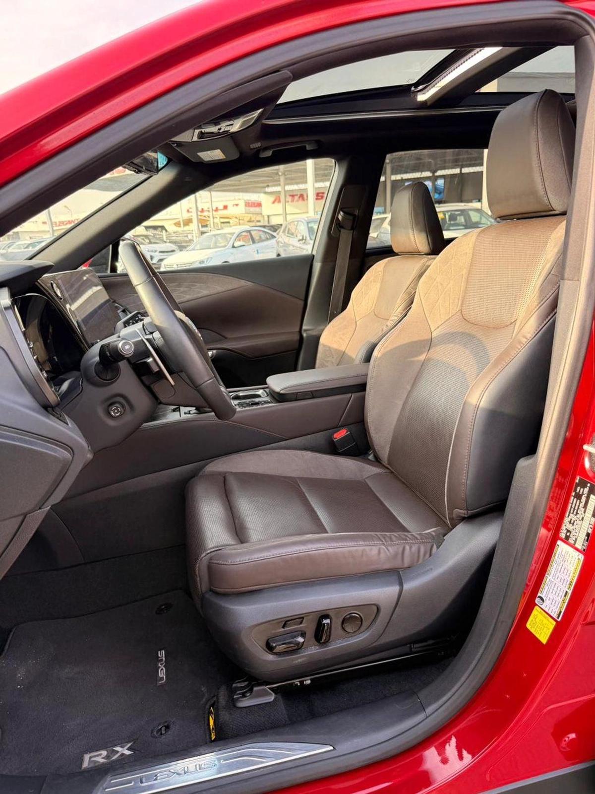 Lexus RX350h Hybrid Plus 2.5L-15-15