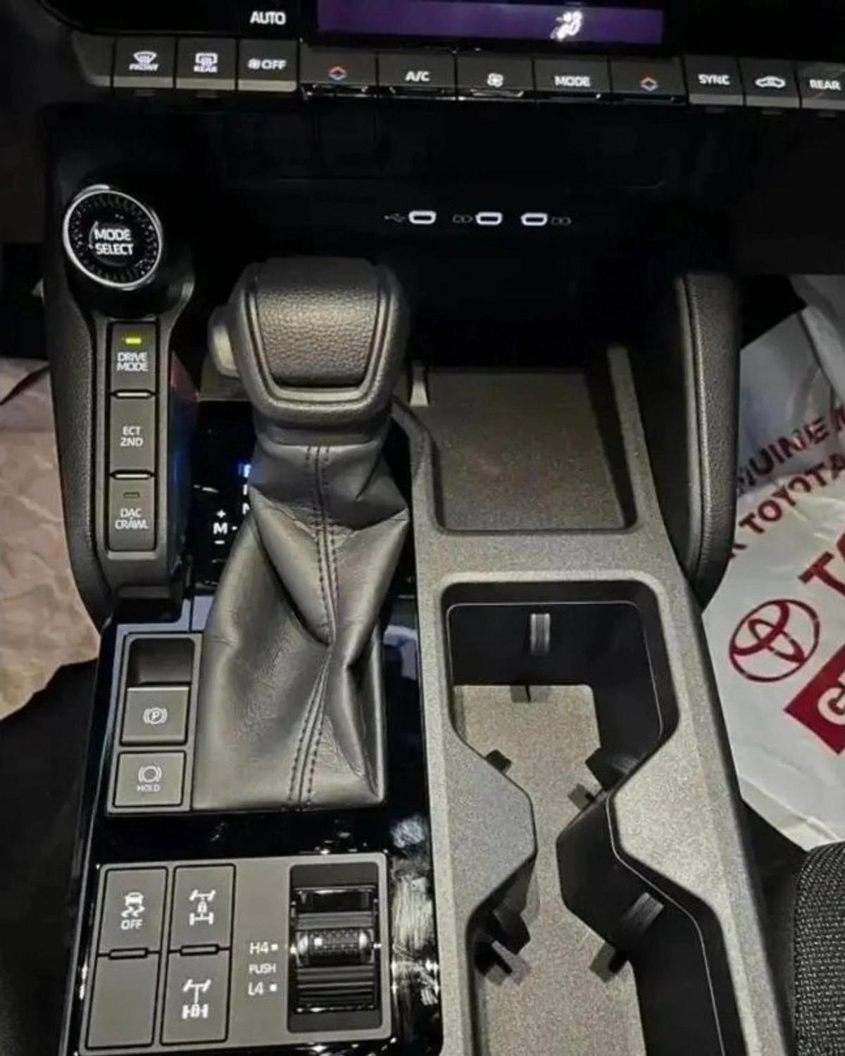 Toyota Prado 2.4L PETROL 2024 GCC-6-6