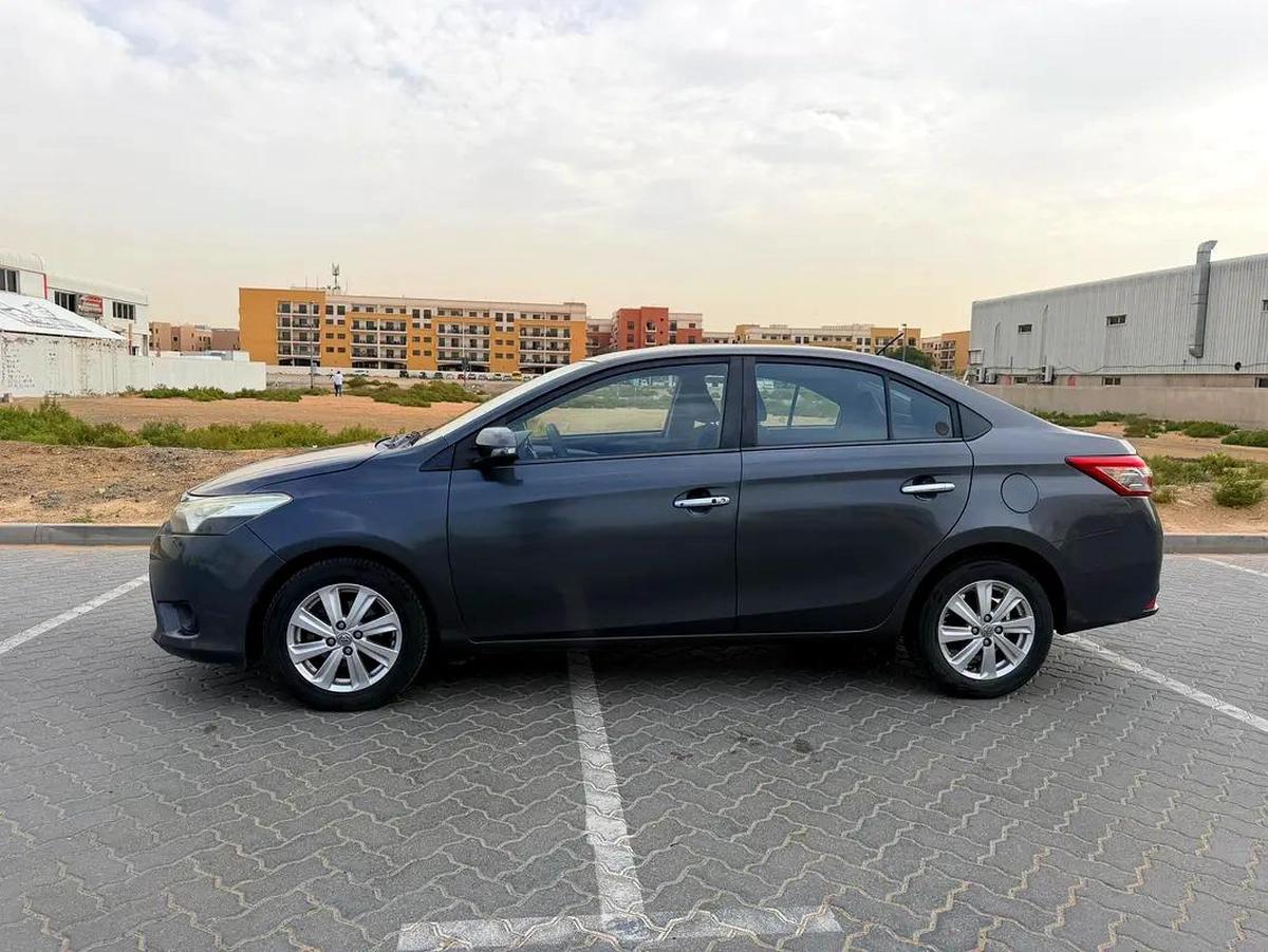 Toyota YARIS 2014 SE+ 1.5L Full Option Push Start-6-6